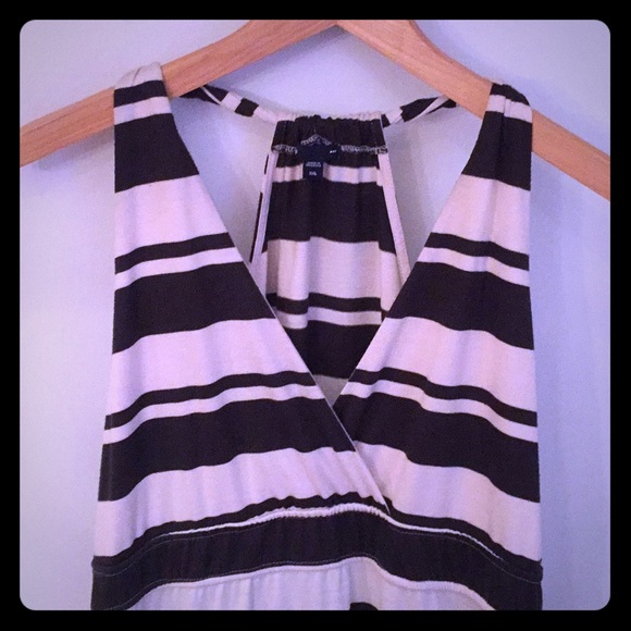 GAP Dresses & Skirts - GAP halter maxi dress